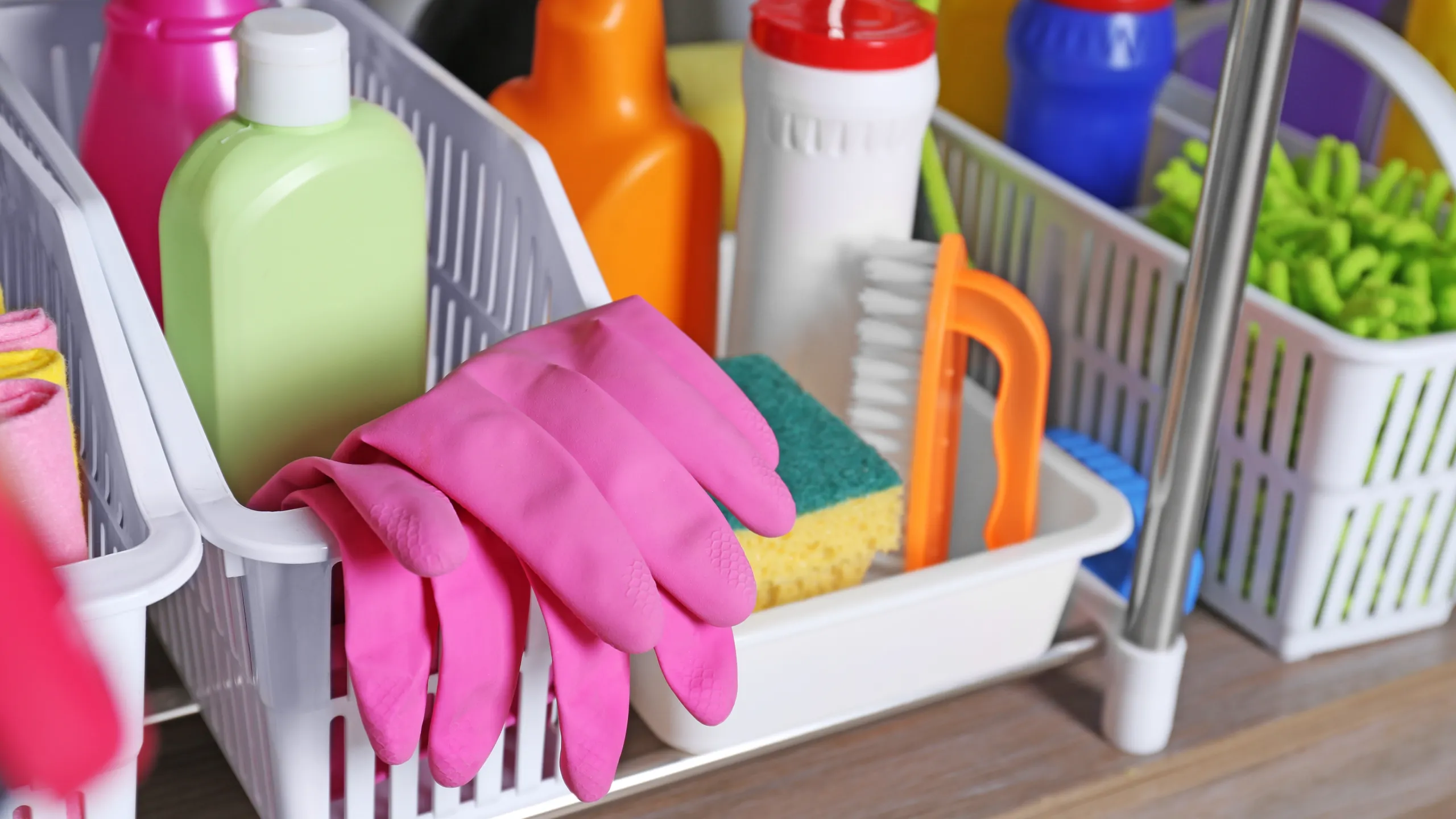 Top 5 Household Essentials to Keep Your Home Spotless
